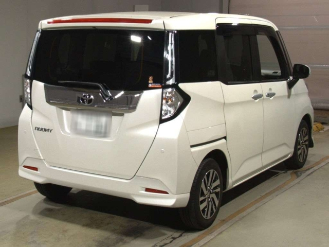 TOYOTA ROOMY 2023