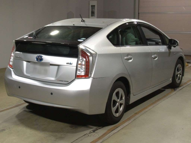 TOYOTA PRIUS 2015