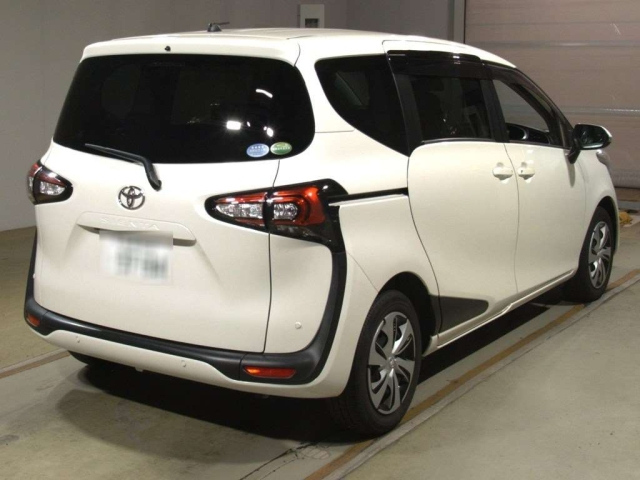 TOYOTA SIENTA 2019