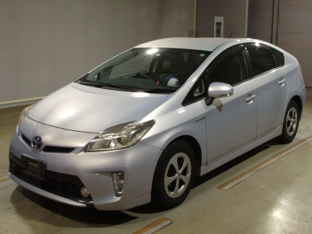 TOYOTA PRIUS 2012