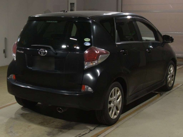 TOYOTA RACTIS 2014