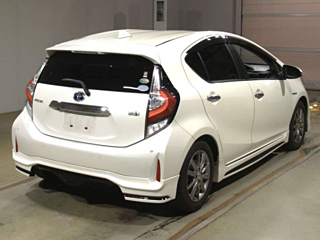 TOYOTA AQUA 2018