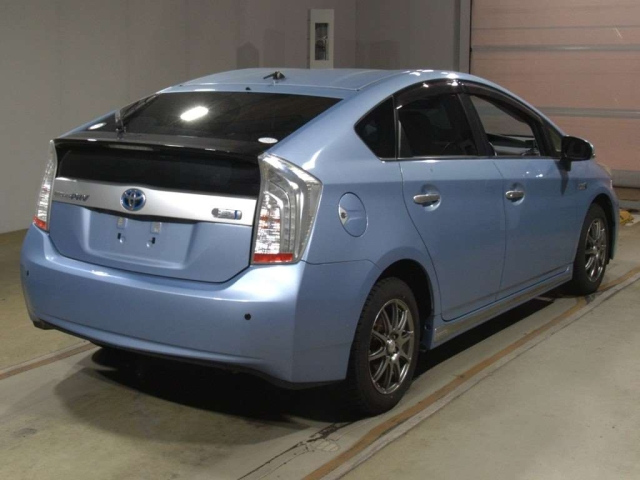 TOYOTA PRIUS PHV 2015