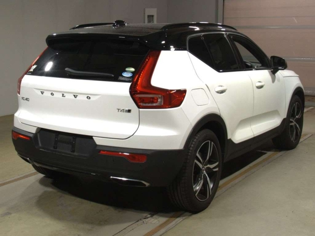 VOLVO XC40 2020