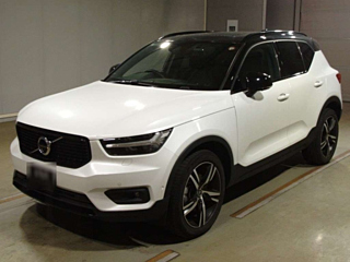 VOLVO XC40 2020