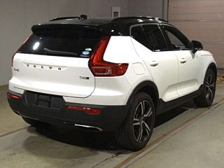 VOLVO XC40 2020