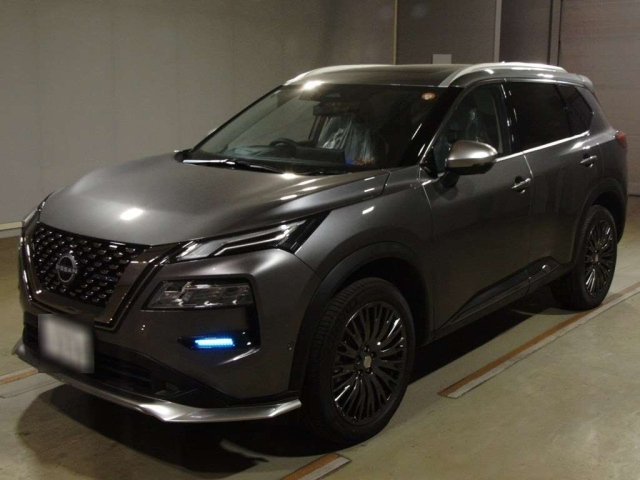 NISSAN X-TRAIL 2025