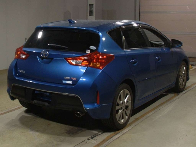 TOYOTA AURIS 2013