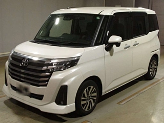 TOYOTA ROOMY 2021