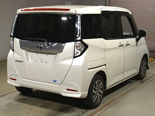 TOYOTA ROOMY 2021