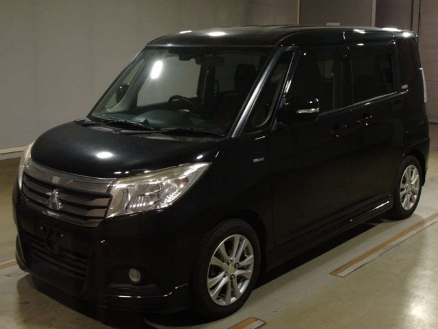 MITSUBISHI DELICA D2 2016