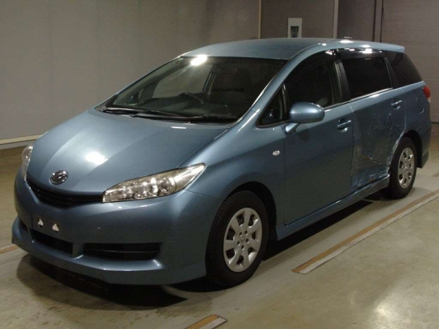 TOYOTA WISH 2010