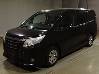TOYOTA NOAH 2014