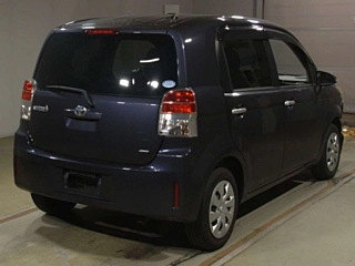 TOYOTA SPADE 2012