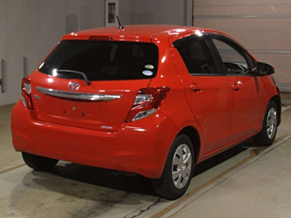 TOYOTA VITZ 2016