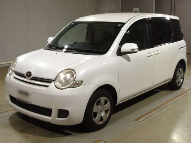 TOYOTA SIENTA 2009