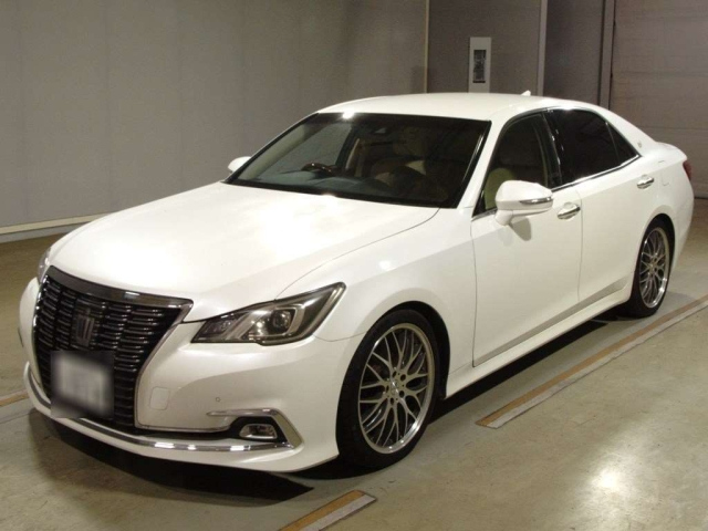 TOYOTA CROWN 2017