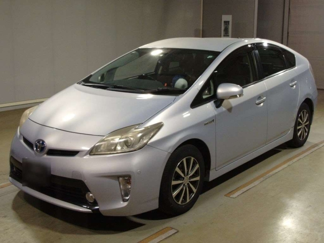 TOYOTA PRIUS 2012
