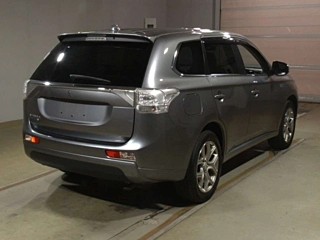 MITSUBISHI OUTLANDER PHEV 2015