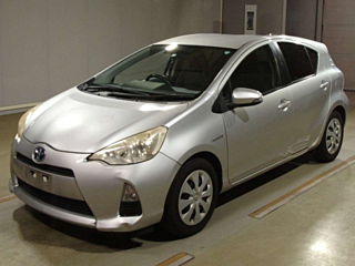 TOYOTA AQUA 2012