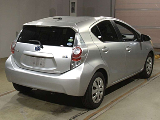 TOYOTA AQUA 2012
