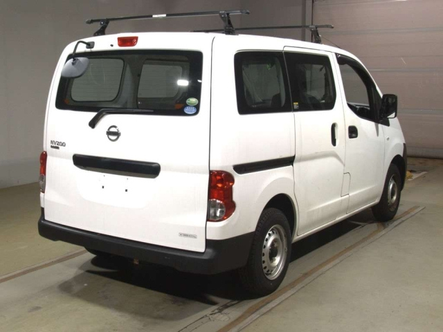 NISSAN NV200 2020