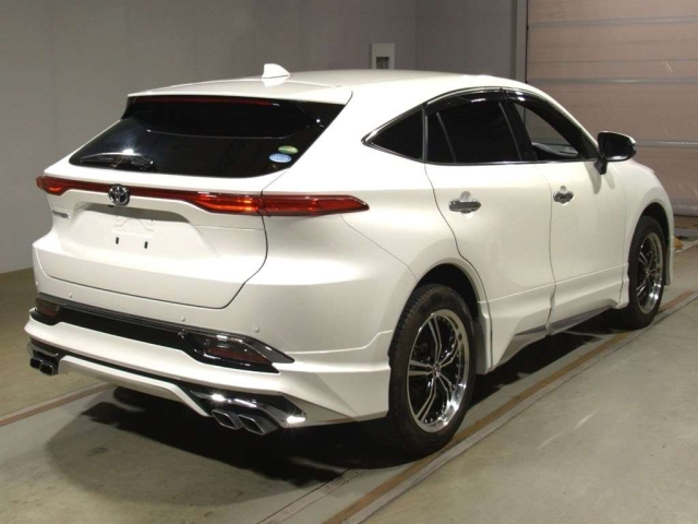 TOYOTA HARRIER 2020