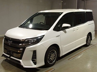 TOYOTA NOAH 2017
