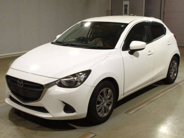 MAZDA DEMIO 2018