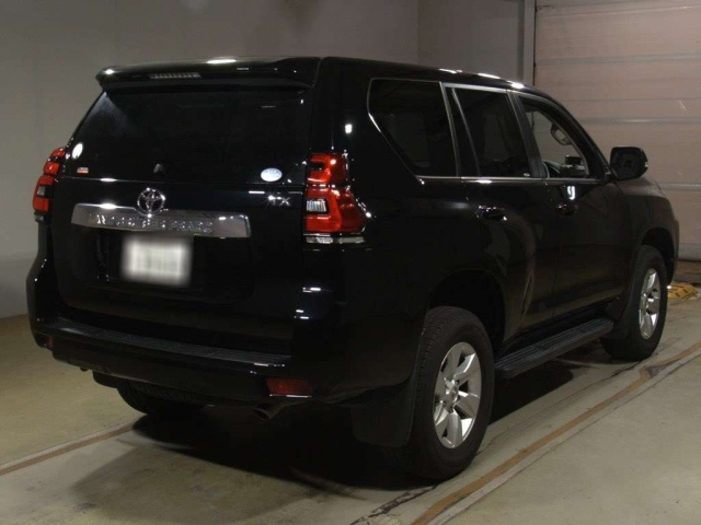 TOYOTA LAND CRUISER PRADO 2019