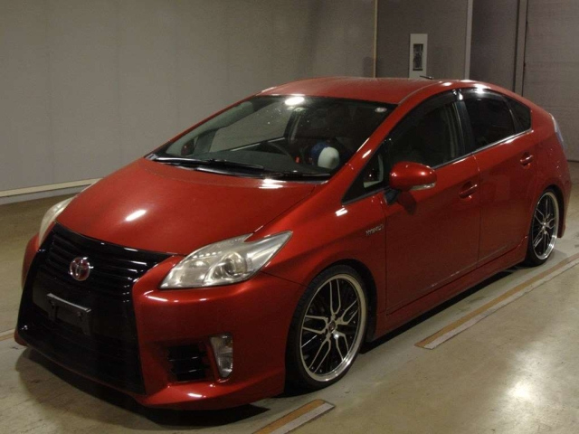 TOYOTA PRIUS 2011