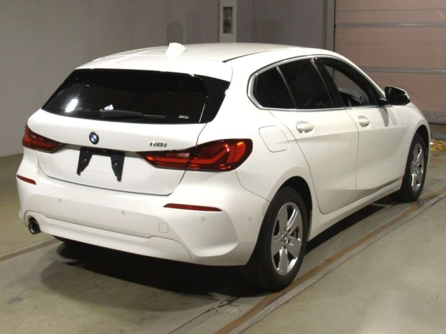 BMW 1 SERIES 2021