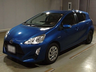 TOYOTA AQUA 2016