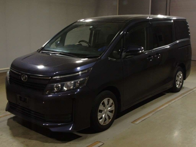 TOYOTA VOXY 2015