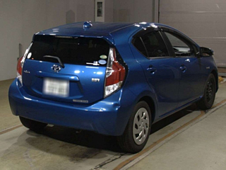 TOYOTA AQUA 2016