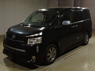 TOYOTA VOXY 2010