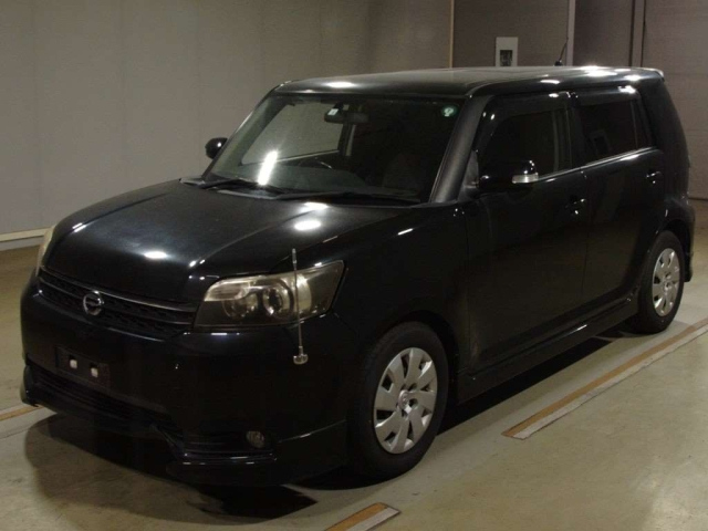 TOYOTA COROLLA RUMION 2011