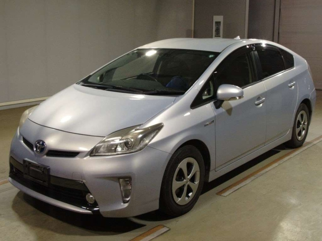 TOYOTA PRIUS 2013