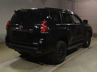TOYOTA LAND CRUISER PRADO 2022