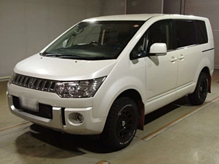 MITSUBISHI DELICA D5 2017