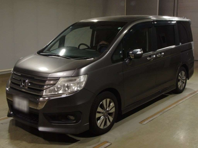 HONDA STEP WAGON 2013