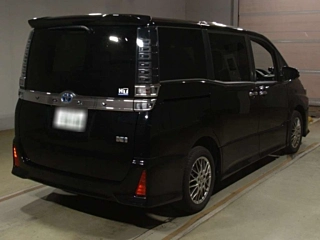TOYOTA VOXY 2021