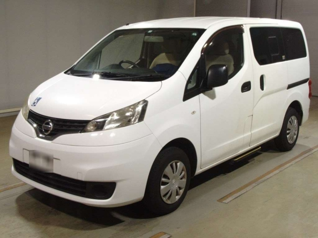 NISSAN NV200 2017