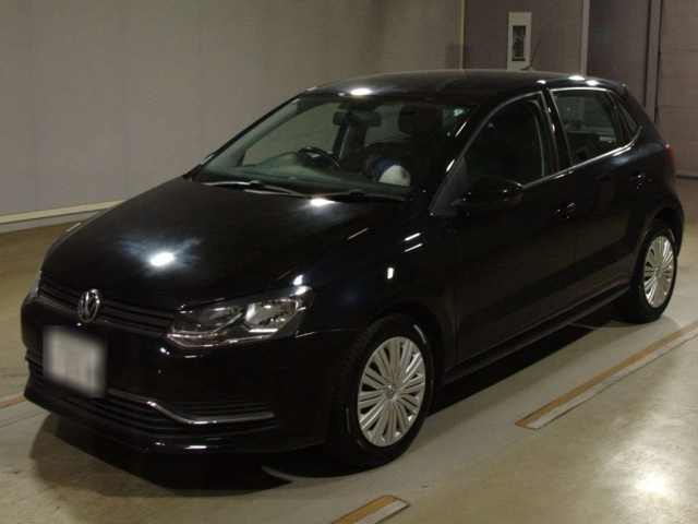 VOLKSWAGEN POLO 2015