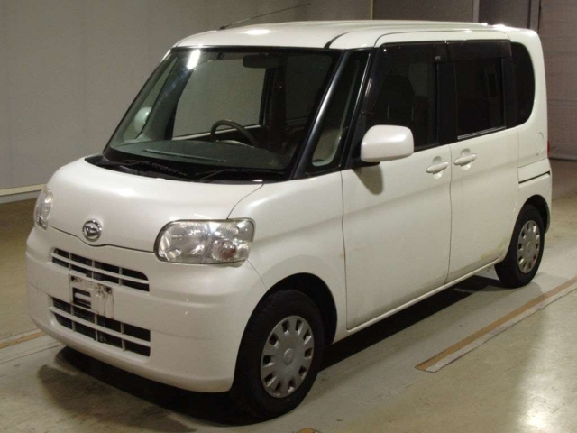 DAIHATSU TANTO 2010