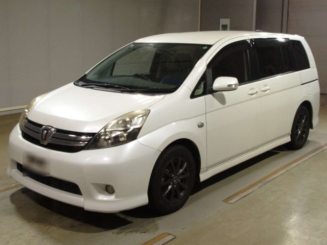 TOYOTA ISIS 2012
