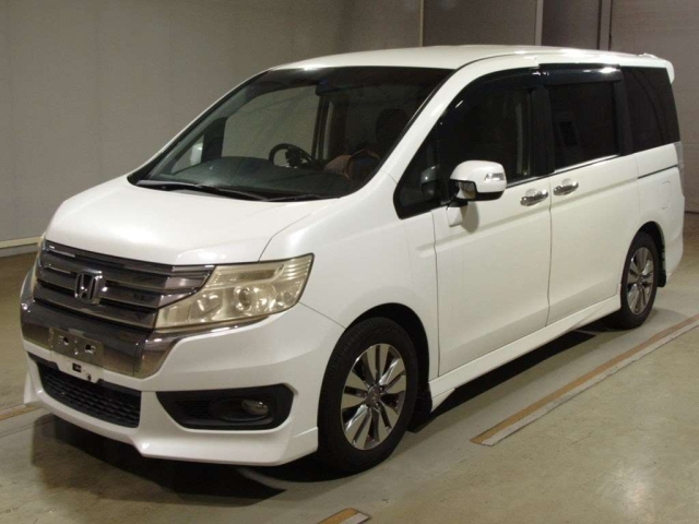 HONDA STEP WAGON 2012
