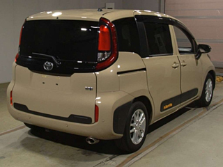 TOYOTA SIENTA 2023