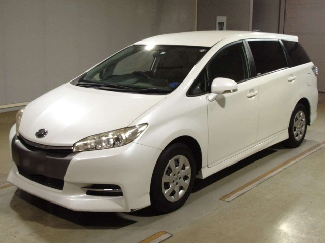 TOYOTA WISH 2012