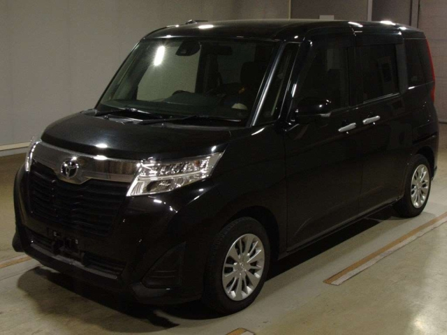 TOYOTA ROOMY 2017